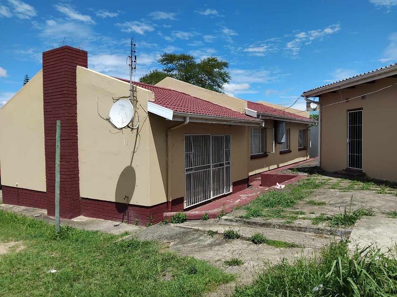 6 Bedroom Property for Sale in Southernwood Eastern Cape